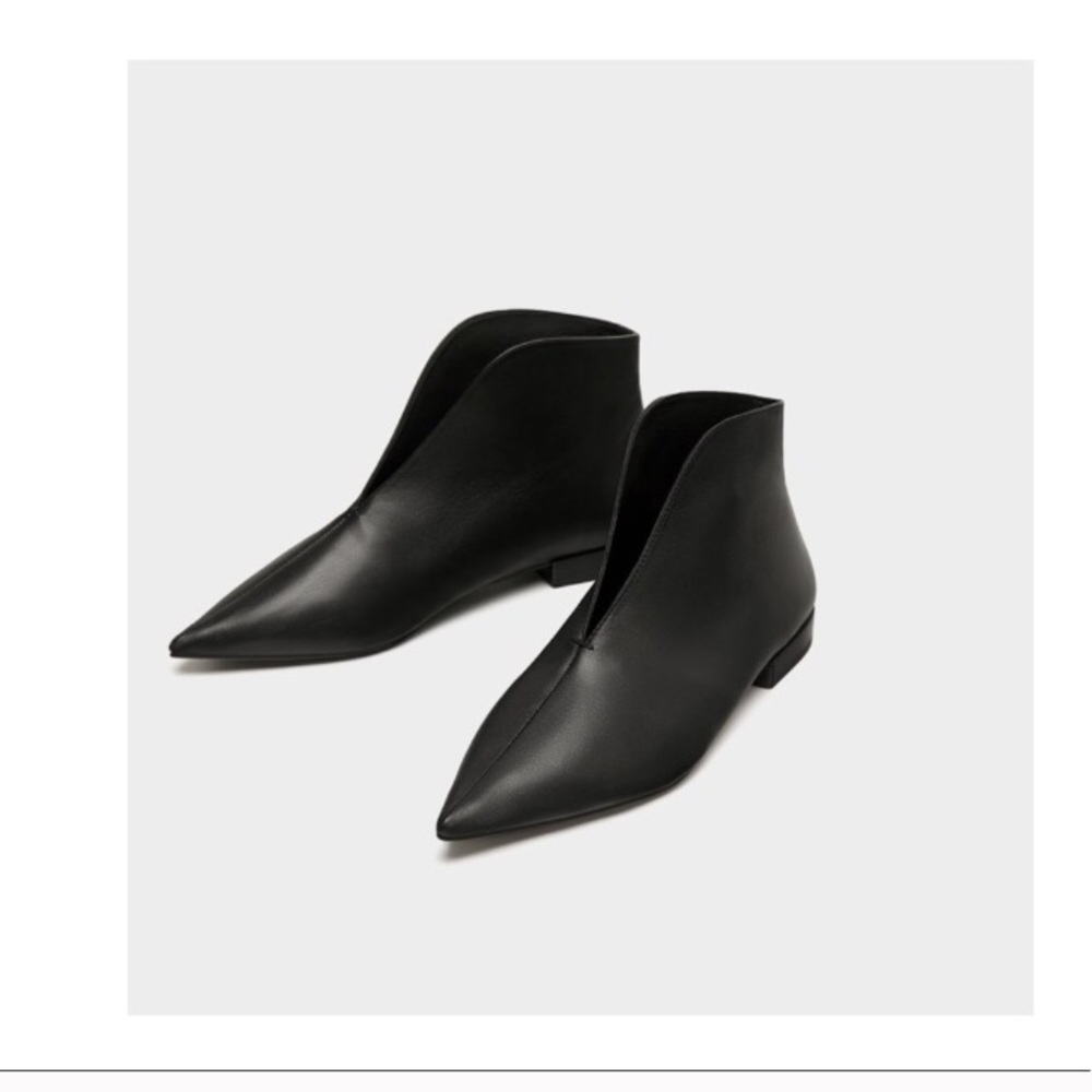 NEW Beautiful leather ZARA booties